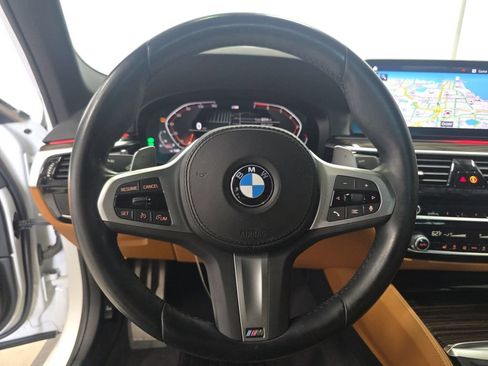 Used 2023 BMW 530i w/ M Sport Package RWD image 14