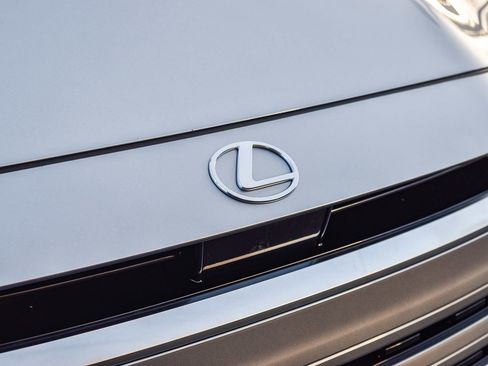 Used 2025 Lexus TX 500h AWD image 9