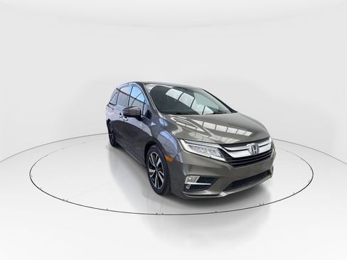 Used 2020 Honda Odyssey Elite image 2