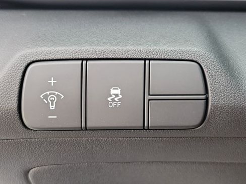 New 2026 Hyundai Elantra Sport FWD image 18