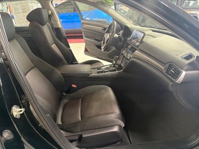 Used 2019 Honda Accord LX image 19