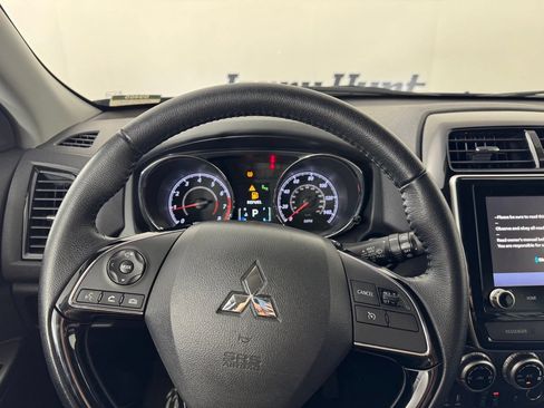 Used 2024 Mitsubishi Outlander Sport SE AWD/4WD image 15