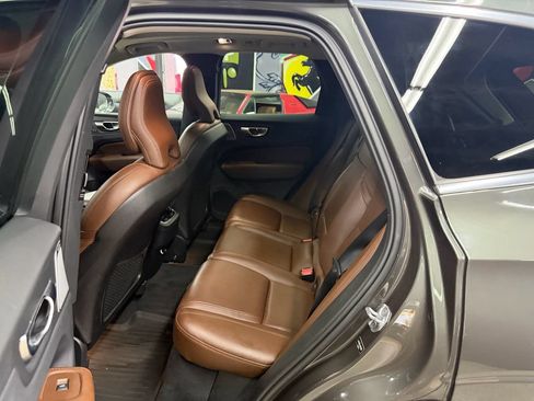 Used 2019 Volvo XC60 T6 Inscription w/ Protection Package Premier AWD/4WD image 13