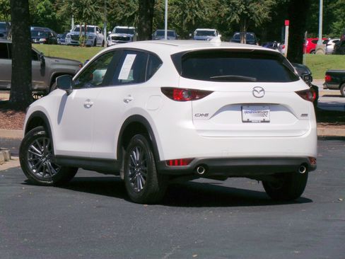 Used 2019 MAZDA CX-5 Touring FWD image 3