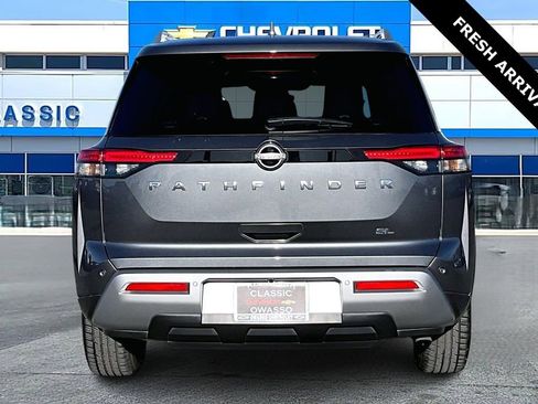 Used 2023 Nissan Pathfinder SL image 6