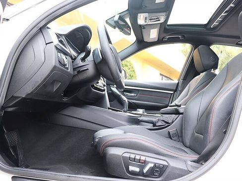 Used 2017 BMW 330i Sedan RWD image 17