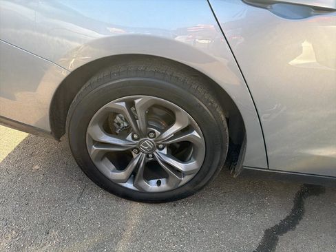 Used 2024 Honda Accord EX image 5