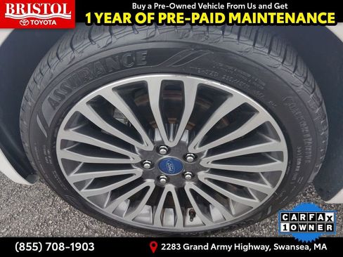 Used 2017 Ford Fusion SE w/ Fusion SE Technology Package image 14