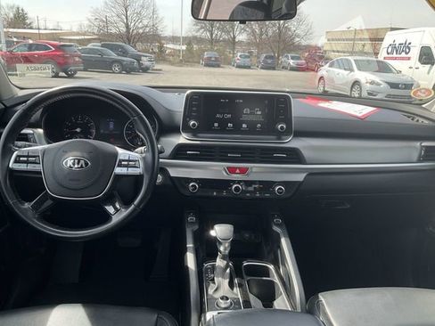 Used 2020 Kia Telluride S w/ S 8 Passenger Seating Package image 12