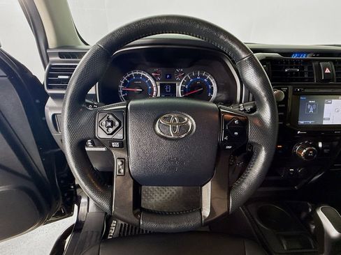 Used 2019 Toyota 4Runner TRD Off-Road Premium AWD/4WD image 13