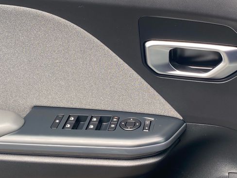 Used 2025 Kia K4 EX FWD image 18