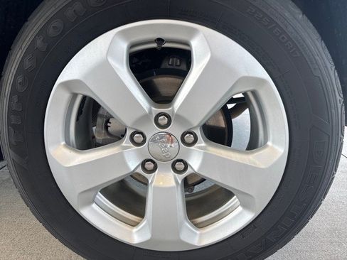 Used 2021 Jeep Compass Latitude w/ Sun and Sound Group AWD/4WD image 5
