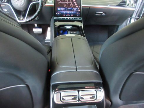 Used 2021 Mercedes-Benz S 580 4MATIC Sedan image 42