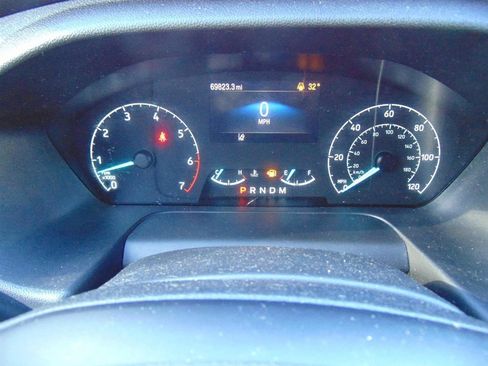 Used 2023 Ford Transit 350 XLT image 36