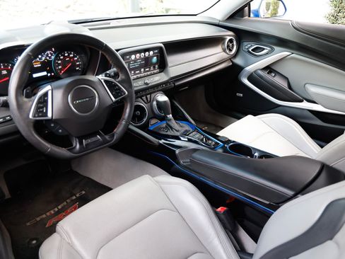 Used 2017 Chevrolet Camaro LT image 6