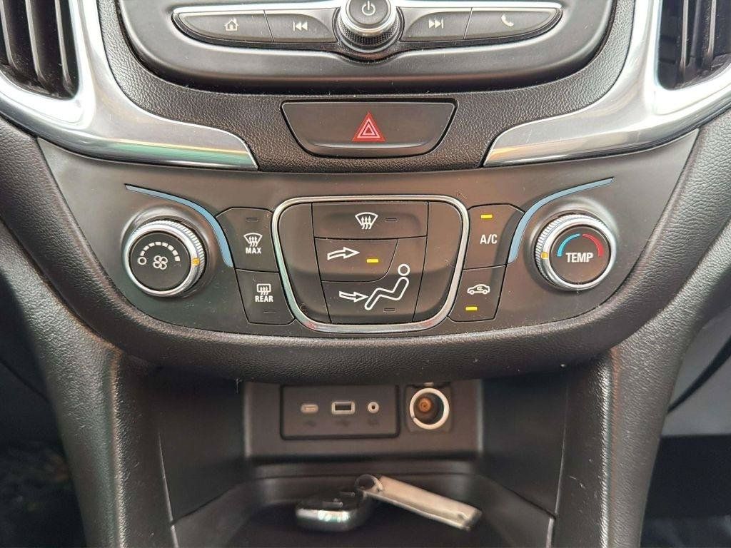 Used 2021 Chevrolet Equinox LT AWD/4WD image 24