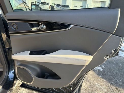 Certified 2022 Lincoln Nautilus Reserve w/ Equipment Group 201A image 16