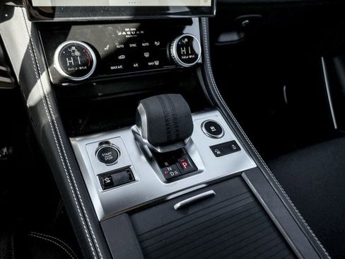 New 2026 Jaguar F-PACE R-Dynamic S image 15