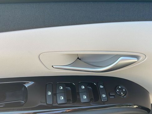 Used 2024 Hyundai Tucson Limited AWD/4WD image 18