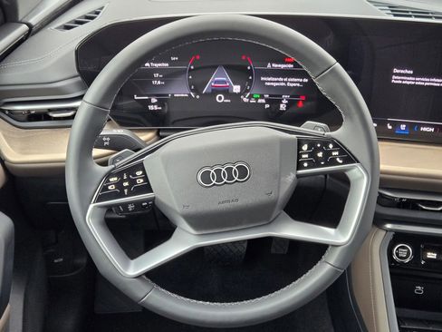 Used 2025 Audi Q5 Prestige AWD/4WD image 13