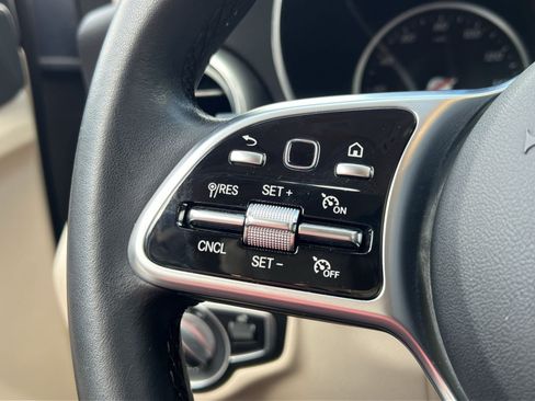 Certified 2021 Mercedes-Benz GLC 300 4MATIC image 36