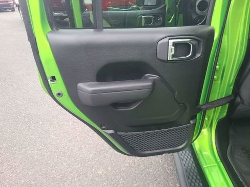 New 2026 Jeep Gladiator Sport AWD/4WD image 16