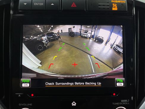 Used 2021 Subaru Ascent Limited w/ Technology Package AWD/4WD image 11