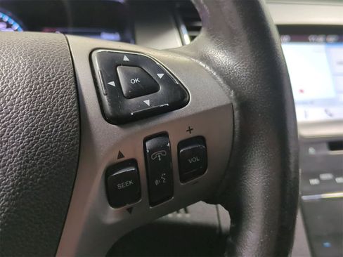 Used 2016 Ford Taurus SEL w/ Equipment Group 201A image 27