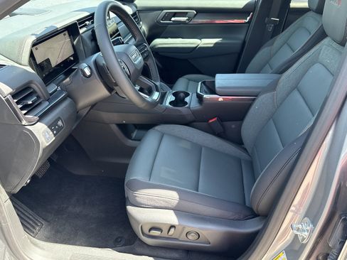 New 2026 GMC Terrain AT4 w/ Convenience Package III AWD/4WD image 9