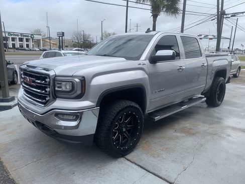 Used 2017 GMC Sierra 1500 SLT image 5