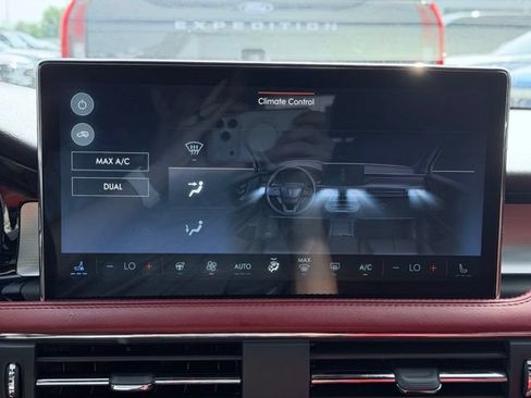 Used 2024 Lincoln Corsair Reserve w/ Equipment Group 201A AWD/4WD image 44