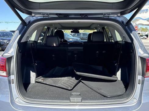Used 2020 Kia Sorento EX image 17