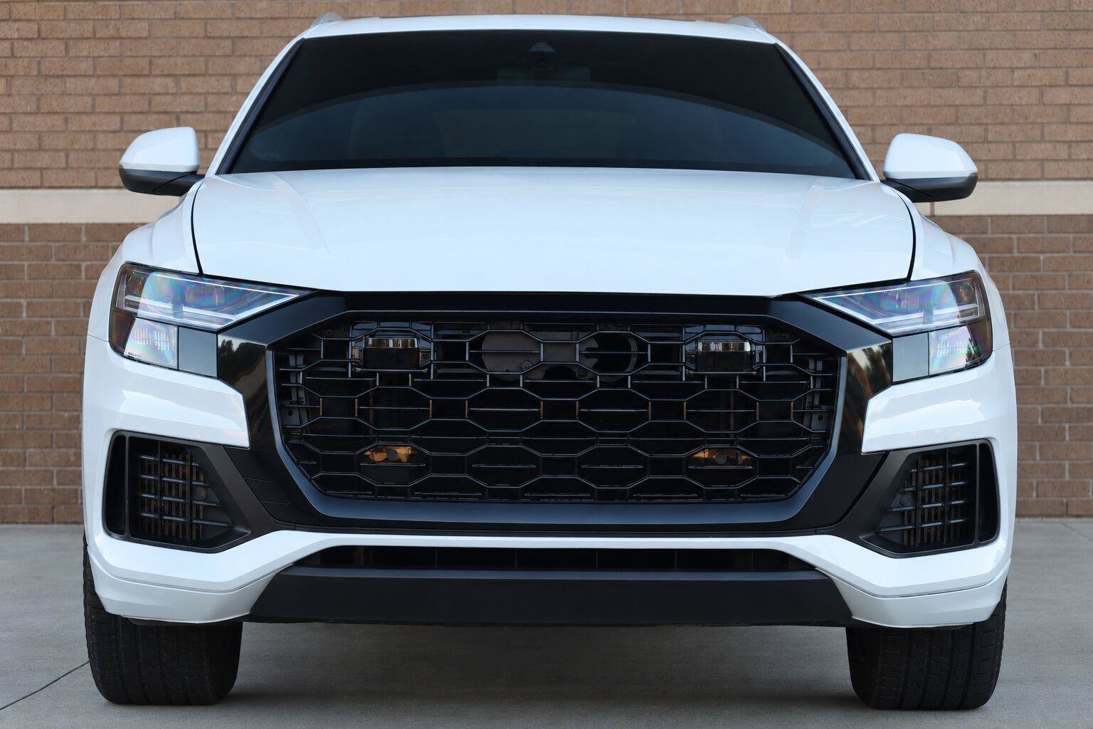 Used 2019 Audi Q8 Premium w/ Convenience Package AWD/4WD image 6