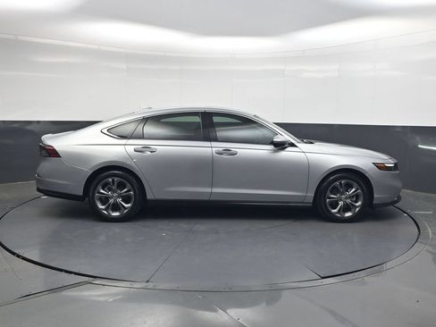 Used 2024 Honda Accord EX image 3