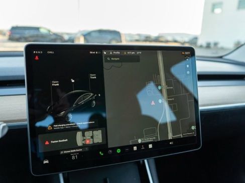 Used 2019 Tesla Model 3 Long Range image 17