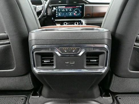 Used 2024 GMC Sierra 3500 Denali Ultimate image 48