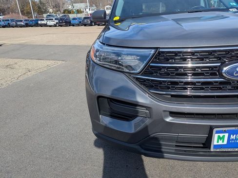 Used 2021 Ford Explorer XLT image 9