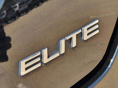Certified 2023 Honda Pilot Elite image 12