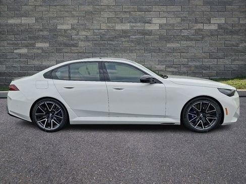 New 2027 BMW M5 AWD/4WD image 7