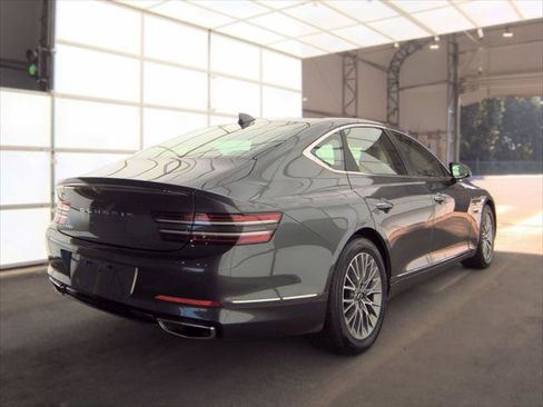 Used 2021 Genesis G80 2.5T RWD image 8