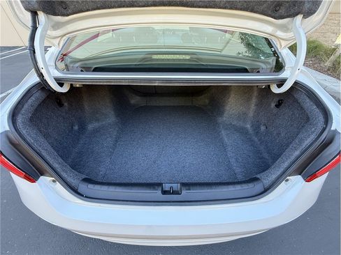 Used 2019 Honda Accord EX image 22