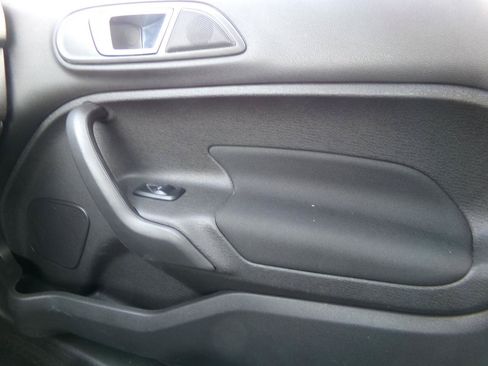 Used 2014 Ford Fiesta SE FWD image 21