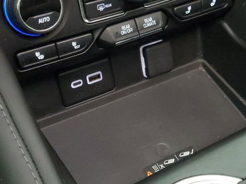 Used 2023 Chevrolet Tahoe Z71 w/ Off-Road Capability Package image 28