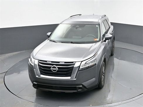 Used 2022 Nissan Pathfinder SV image 21