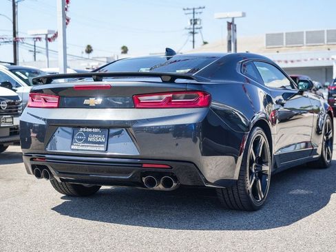 Used 2017 Chevrolet Camaro SS RWD image 8