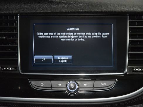 Used 2021 Buick Encore Preferred w/ Safety Package AWD/4WD image 27
