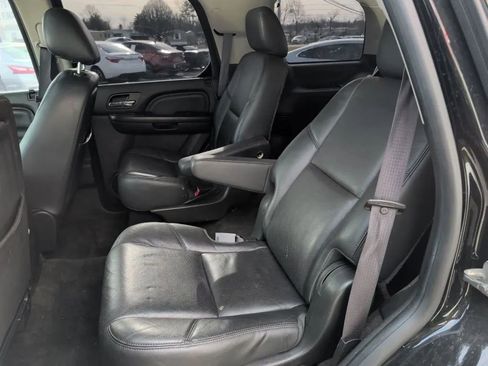 Used 2014 Cadillac Escalade Premium image 26