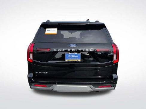 Certified 2025 Ford Expedition Platinum w/ Driver's Package AWD/4WD image 15