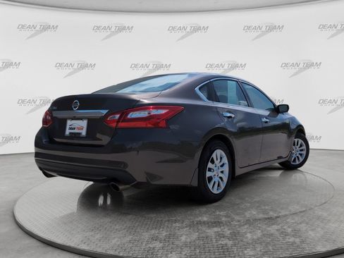 Used 2016 Nissan Altima 2.5 S w/ Power Driver Seat Package FWD image 7
