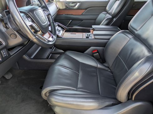 Used 2024 Lincoln Navigator L 4WD image 20